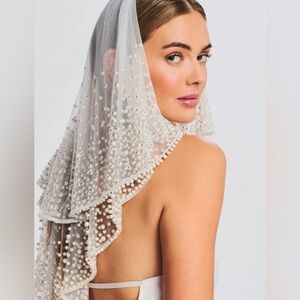 Retrofete Bridgette Pearl Veil NEW in box